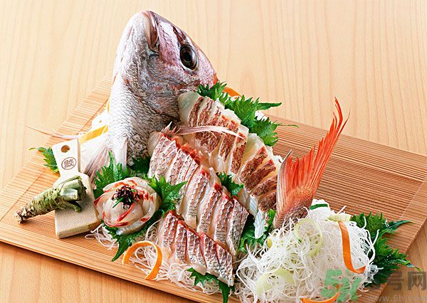 生魚(yú)片的做法是什么？如何自制生魚(yú)片？