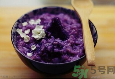 紫薯是轉(zhuǎn)基因食品嗎？紫薯有什么好的功效？