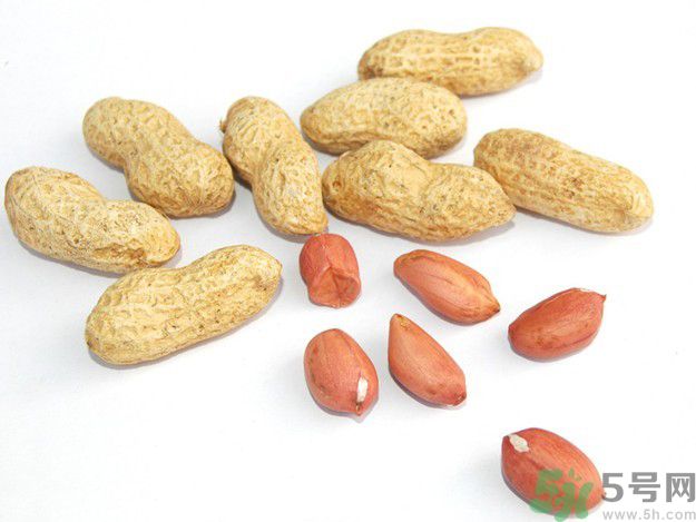 花生可以美白牙齒嗎？怎么用花生美白牙齒？