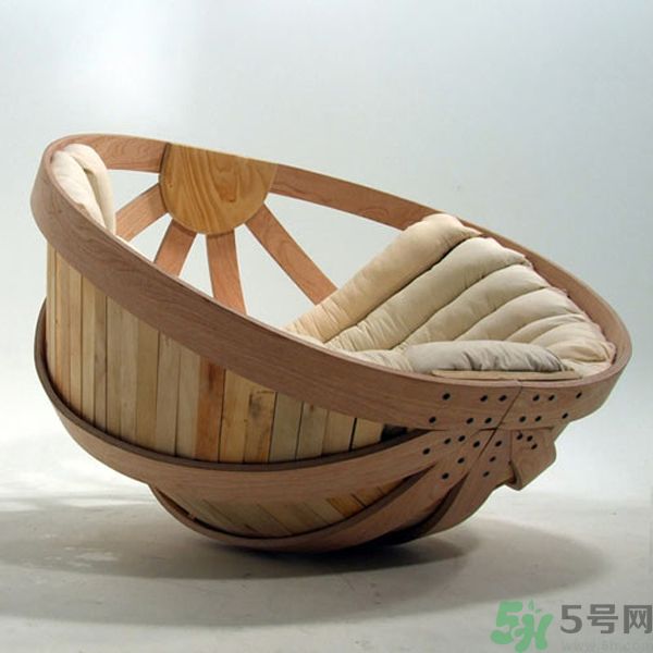 一個人適合什么樣的沙發(fā)？選購沙發(fā)要注意什么？