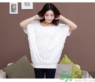 白衣服發(fā)黃要怎么清洗？白衣服發(fā)黃要怎么辦？