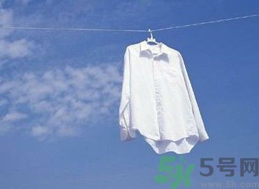 白衣服發(fā)黃要怎么清洗？白衣服發(fā)黃要怎么辦？