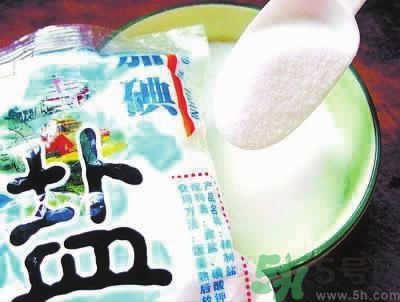 新衣服要不要洗了再穿？新衣服不洗可以穿嗎？