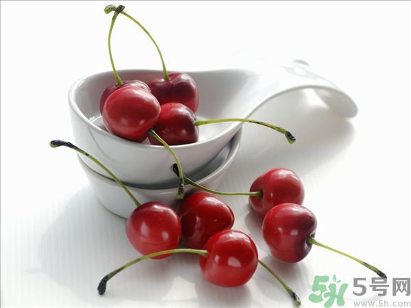 來月經(jīng)能吃櫻桃嗎？經(jīng)期吃櫻桃好嗎？