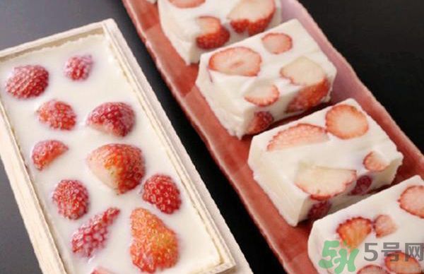 什么是草莓牛奶羊羹？草莓牛奶羊羹怎么做？