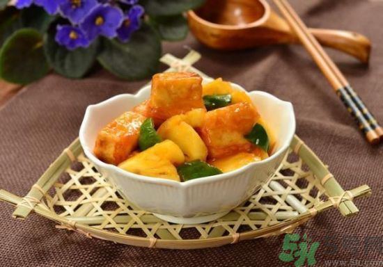 菠蘿做什么菜好吃？菠蘿可以做什么菜？