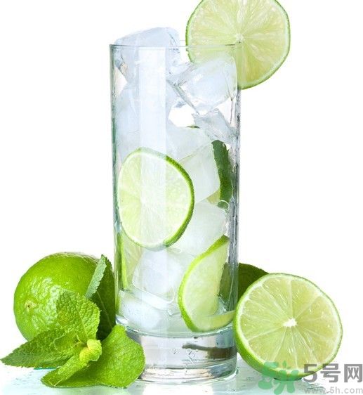 檸檬和苦瓜一起泡水喝臉癢是怎么回事？檸檬和苦瓜一起喝泡水喝臉癢怎么辦？