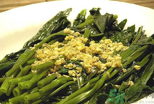 炒空心菜發(fā)黑怎么辦？空心菜怎么炒不發(fā)黑？