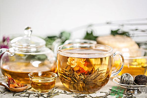 茉莉花綠茶加苦瓜能減肥嗎？茉莉花和苦瓜泡水喝嗎？