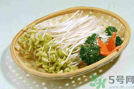 炒豆芽菜欠火候可以吃嗎？炒豆芽菜沒熟可以吃嗎？