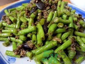 豆角沒(méi)熟可以吃嗎？吃沒(méi)熟的豆角會(huì)中毒嗎？