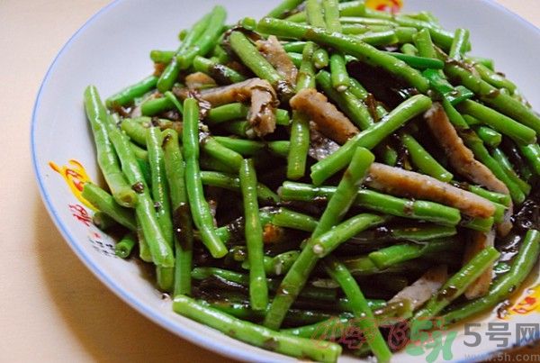 豆角沒(méi)熟可以吃嗎？吃沒(méi)熟的豆角會(huì)中毒嗎？