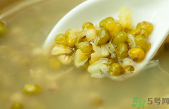 皮膚過敏能吃綠豆嗎？皮膚過敏能不能喝綠豆湯？