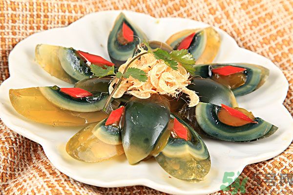 吃皮蛋可以降火嗎？吃皮蛋真的能降火嗎？