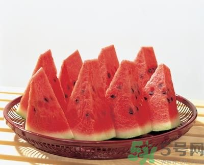 吃西瓜會(huì)上火嗎？吃西瓜上火要怎么做？