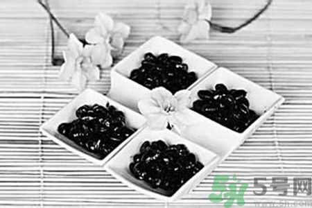 黑豆可以和牛奶一起煮嗎？黑豆和牛奶可以一起吃嗎？