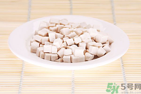 夏天吃茯苓好嗎？夏天吃茯苓有什么好處？