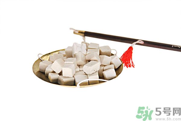 夏天吃茯苓好嗎？夏天吃茯苓有什么好處？