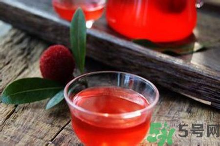 楊梅酒要泡多久？楊梅酒的保質(zhì)期是多久？