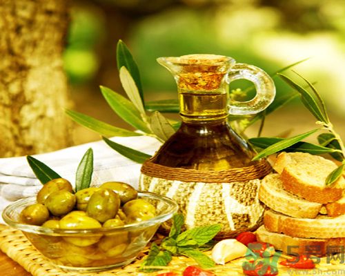 橄欖調(diào)和油比普通調(diào)和油好嗎？橄欖調(diào)和油好嗎？