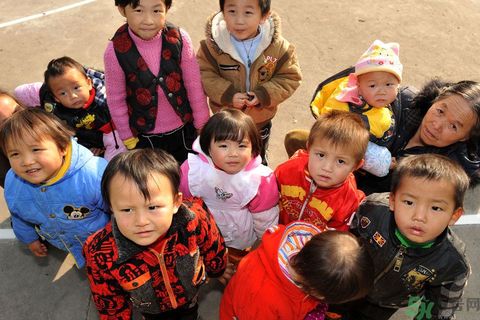 小孩子咬鉛筆會(huì)鉛中毒嗎？小孩子咬鉛筆會(huì)影響身體健康嗎？