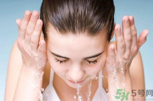 海鈺珍珠海藻柔膚水怎么樣？海鈺珍珠海藻柔膚水好用嗎？