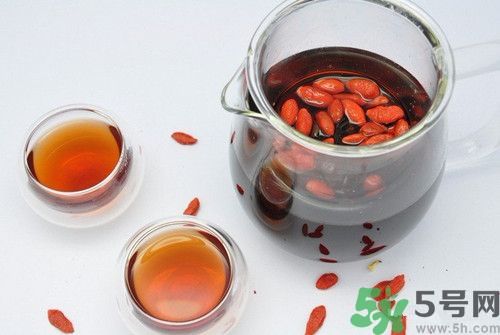 枇杷泡酒小孩子能喝嗎?枇杷泡酒的功效與作用