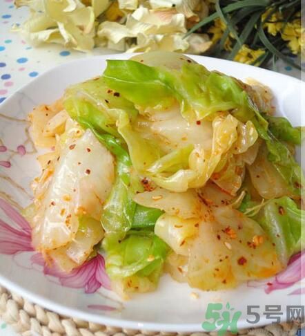 包菜可以生吃嗎？包菜可以涼拌嗎？