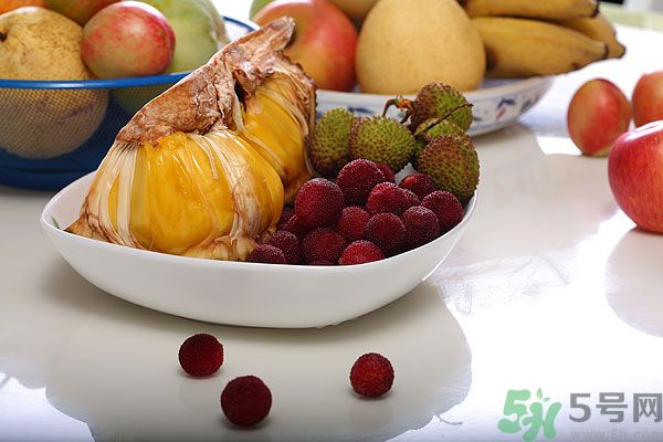 吃楊梅過敏怎么辦？楊梅過敏癥狀有哪些？