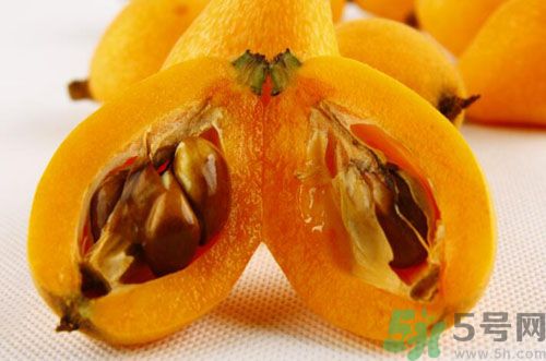 經(jīng)期可以吃枇杷嗎？經(jīng)期吃枇杷會(huì)不會(huì)肚子痛？