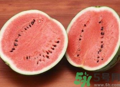 西瓜能和牛奶一起吃嗎？西瓜和牛奶一起吃好嗎？