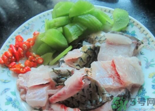 魚能和萵苣一起煮嗎？魚可以和萵苣一起吃嗎？