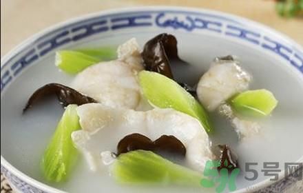 魚能和萵苣一起煮嗎？魚可以和萵苣一起吃嗎？
