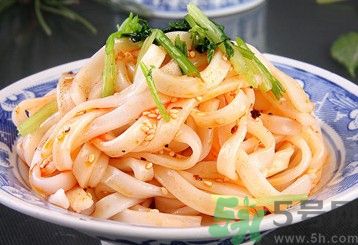 涼皮和河粉有什么區(qū)別？涼皮和河粉哪個(gè)更有營養(yǎng)？