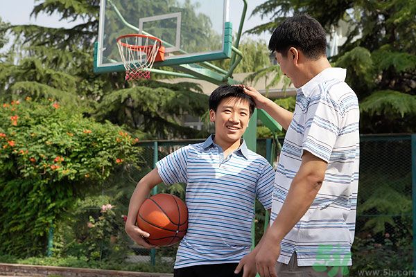 喝啤酒會(huì)影響身高嗎？喝啤酒會(huì)長(zhǎng)不高嗎？