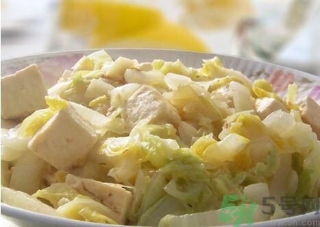 包菜可以和豆腐一起炒嗎？包菜能和豆腐一起吃嗎？