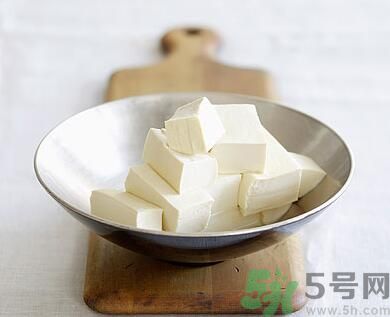 包菜可以和豆腐一起炒嗎？包菜能和豆腐一起吃嗎？