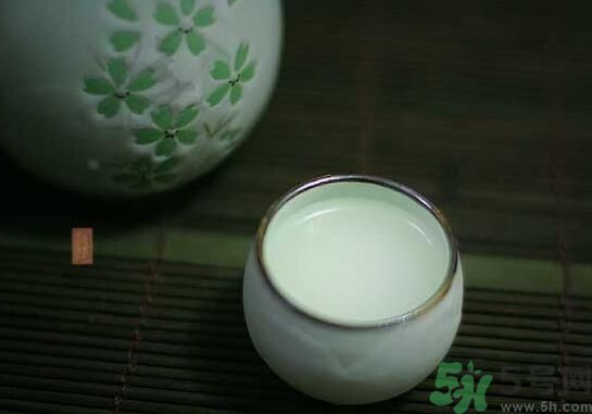 菖蒲酒怎么泡？怎樣自制菖蒲酒？