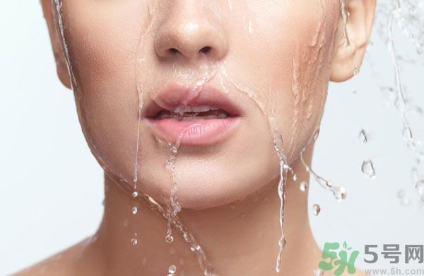 洗臉用什么醋最好？洗臉用白醋好還是米醋好？