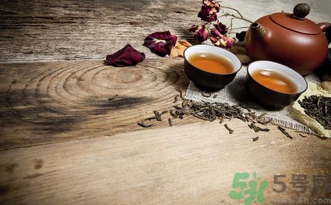 決明子泡水喝可以降火嗎？喝決明子茶可以清火嗎？