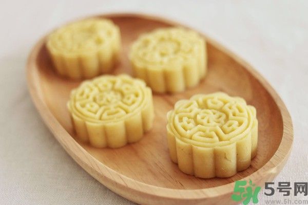 綠豆糕是熱性還是涼性？綠豆糕是涼性的嗎？