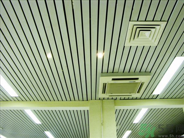 吹空調(diào)鼻子干燥怎么辦？吹空調(diào)鼻子里面很干燥怎么回事？