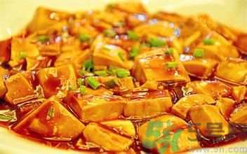 豆瓣醬的做法？豆瓣醬和黃豆醬的區(qū)別？
