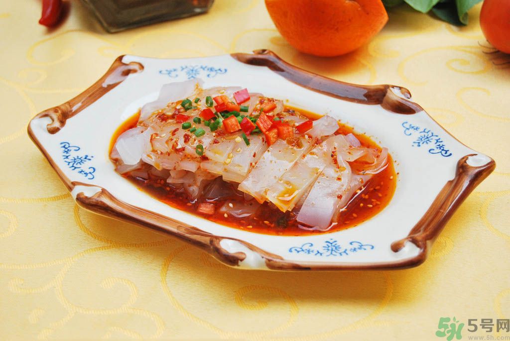 豆瓣醬的做法？豆瓣醬和黃豆醬的區(qū)別？