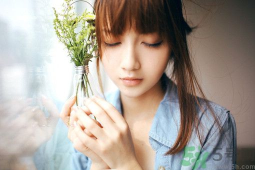 14歲女孩身高149cm正常嗎？14歲女孩身高標準是多少？