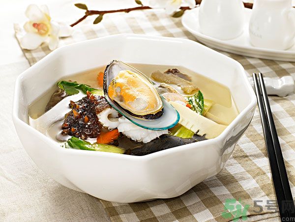 中學(xué)生能吃海參嗎？中學(xué)生吃海參好不好？
