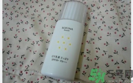 蘇菲娜sofina防曬霜哪款好用？sofina防曬白蕾絲藍(lán)蕾絲區(qū)別