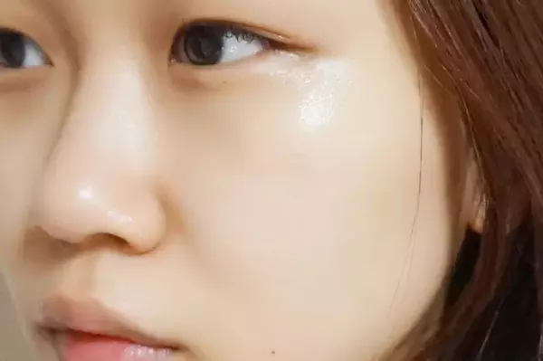 春雨黑盧卡面膜臉正在過(guò)敏可以用嗎？臉上過(guò)敏能用春雨黑盧卡面膜嗎