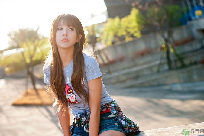 初中女生月經(jīng)不規(guī)律怎么回事？初中生月經(jīng)不準(zhǔn)怎么辦？