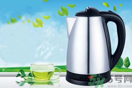 燒水壺水垢怎么去除？怎么去除電熱水壺的水垢？